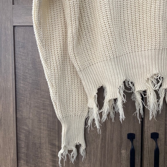 DAYTRIP Cotton Blend Distressed Trim Sweater Women’s Size Small - Picture 5 of 15